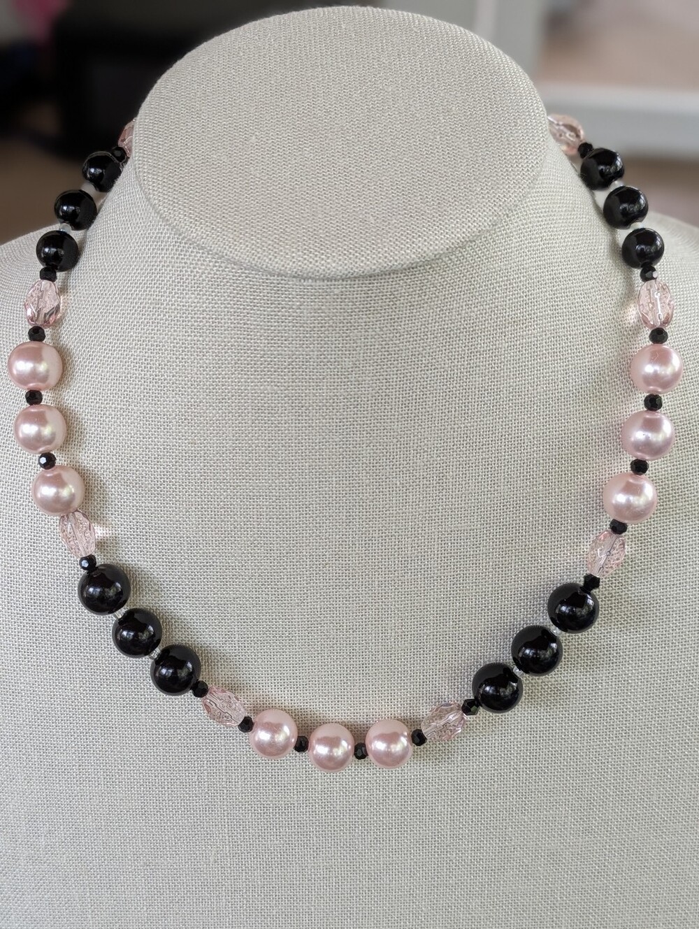 Beautiful Pink & Black Faux Pearl Statement Necklace | Vintage Inspired